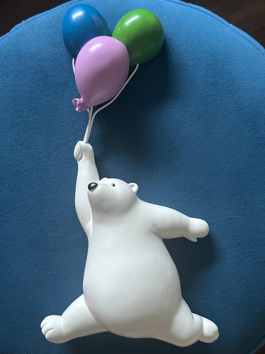Polar Bear Balloon Statue – Whimsical Modern Decor